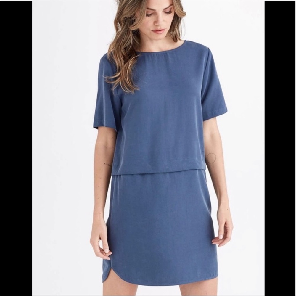 Vetta capsule v neck shift dress